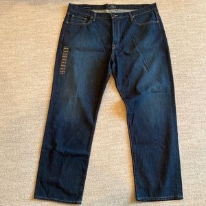 Never worn but no tags. Lucky Brand - 181 Relaxed Straight size 42 x 32